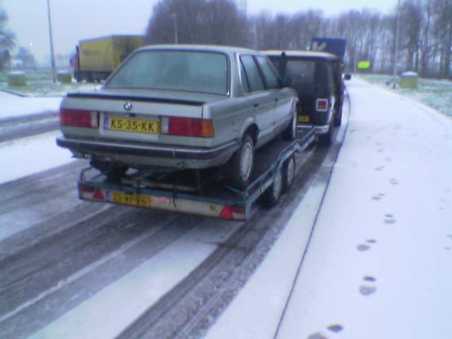 BMW 316 op weg naar Den Helder